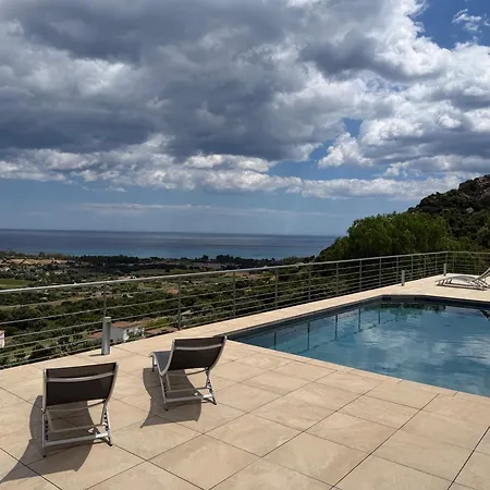 Villa Carina *